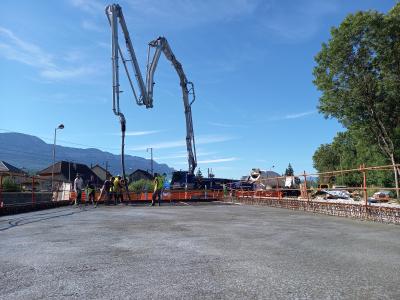 Construction d'un pont sur la Deysse